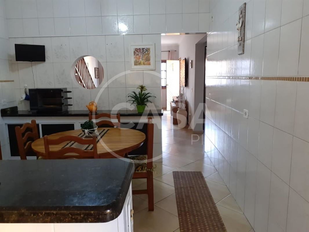 Sobrado é Venda em Peruibe