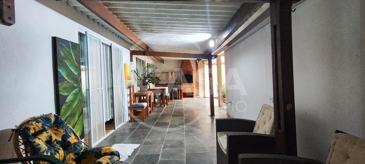Casa á venda em Peruibe a 600 m da praia!