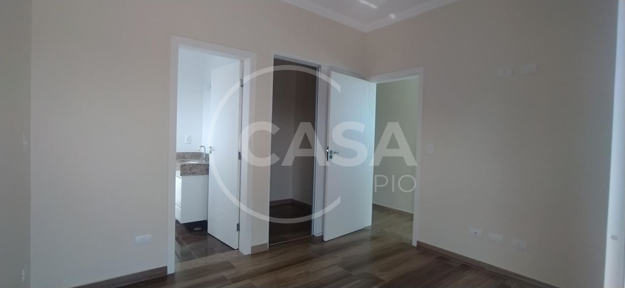 Sobrado em condomínio fechado