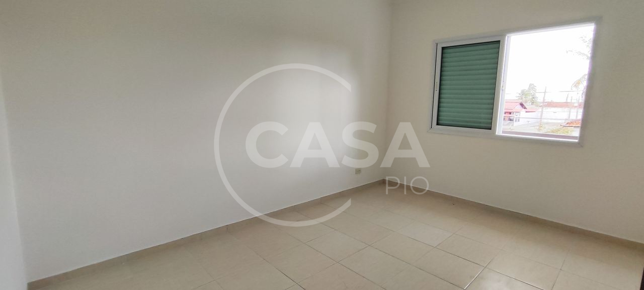 Sobrado á Venda em Peruíbe