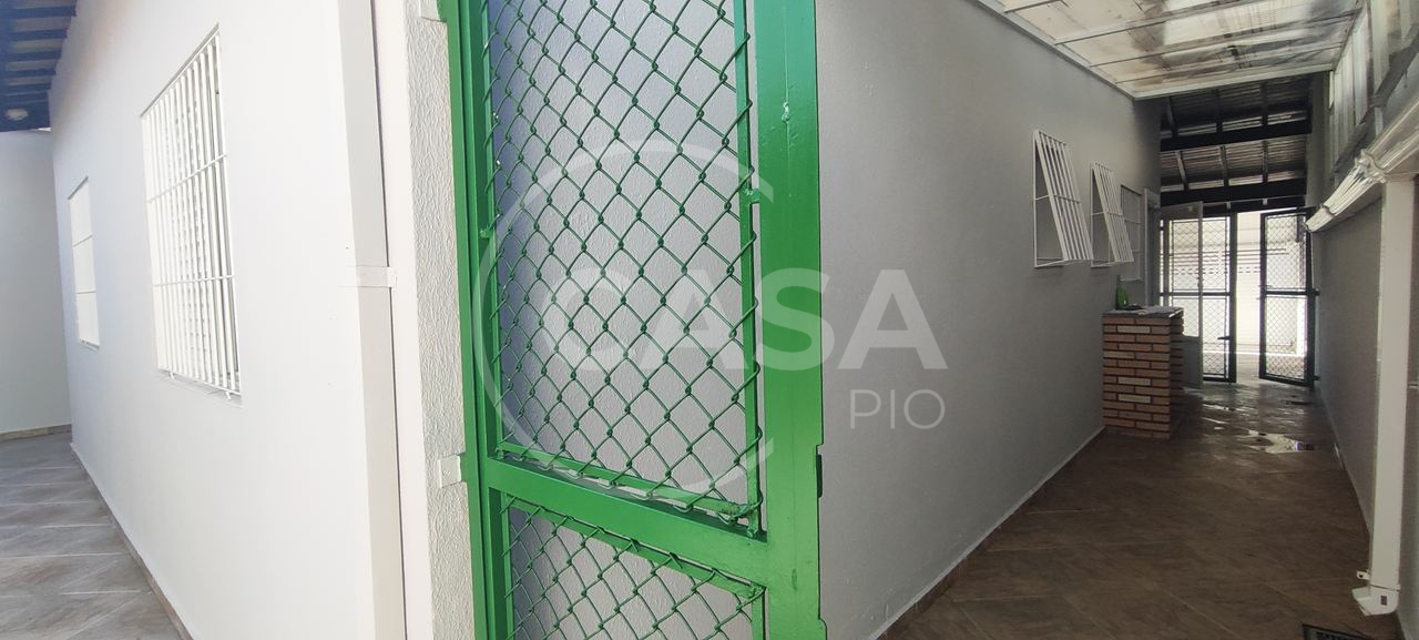 Casa disponível para locação definitiva