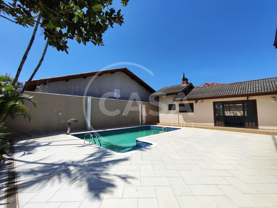 Sobrado Triplex á Venda