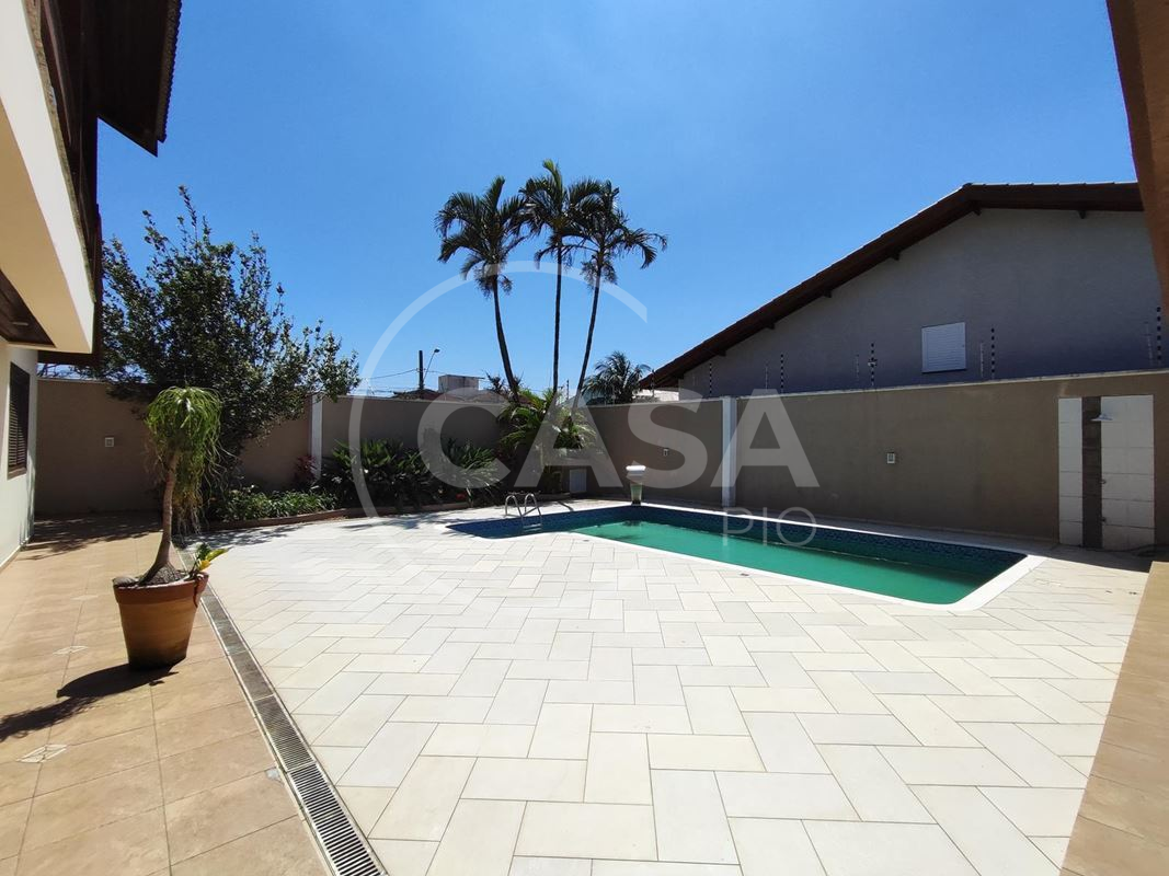 Sobrado Triplex á Venda