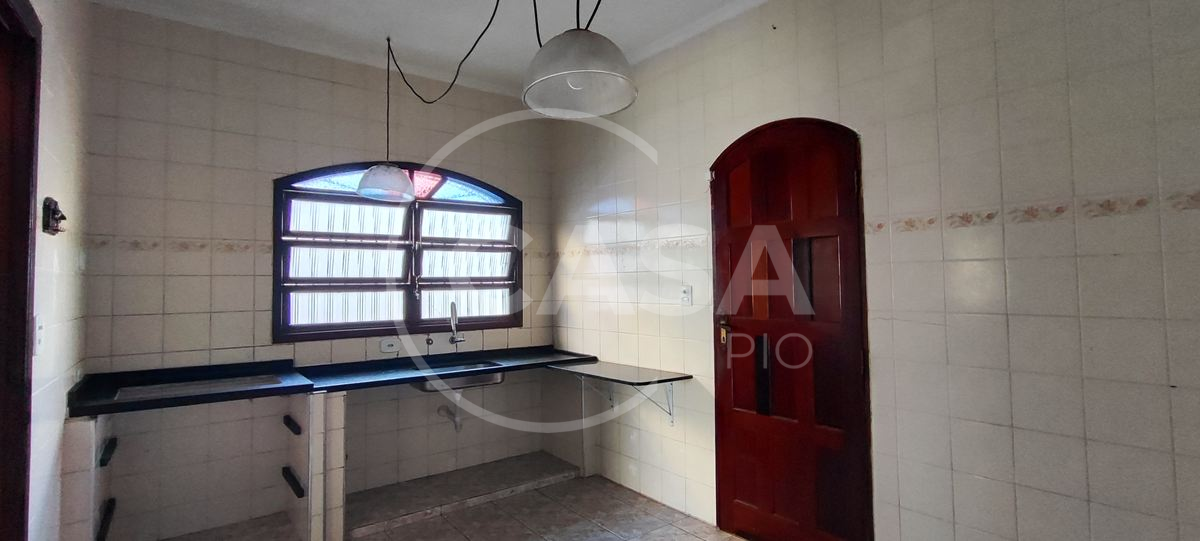 Casa a 600 m da praia em Peruibe