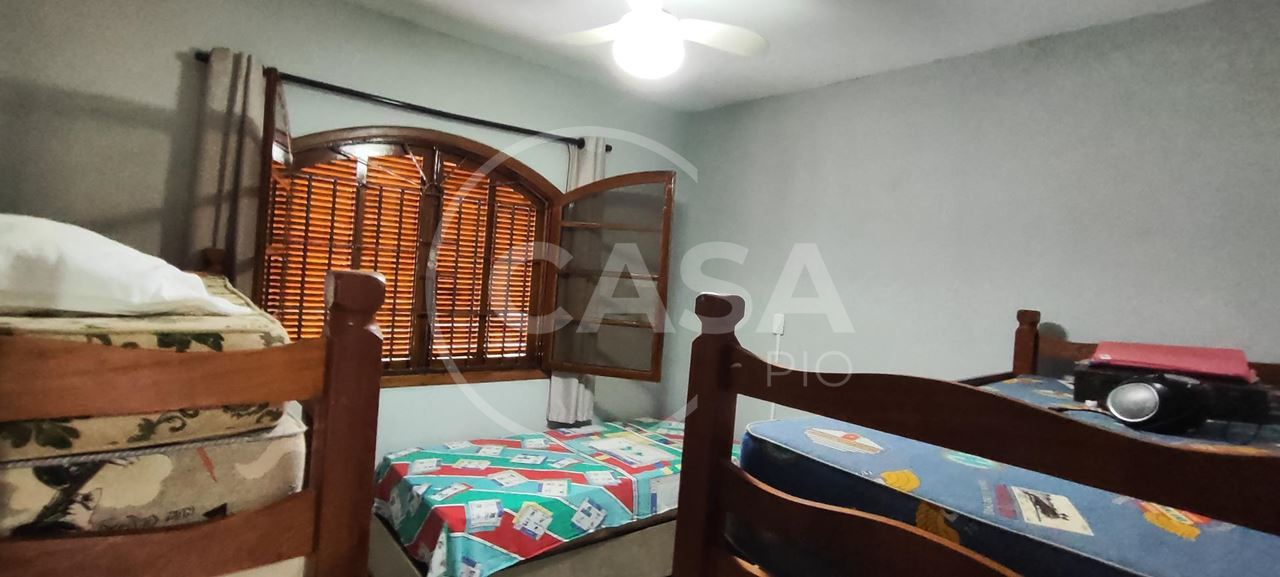 Casa a 500 m da praia em Peruibe