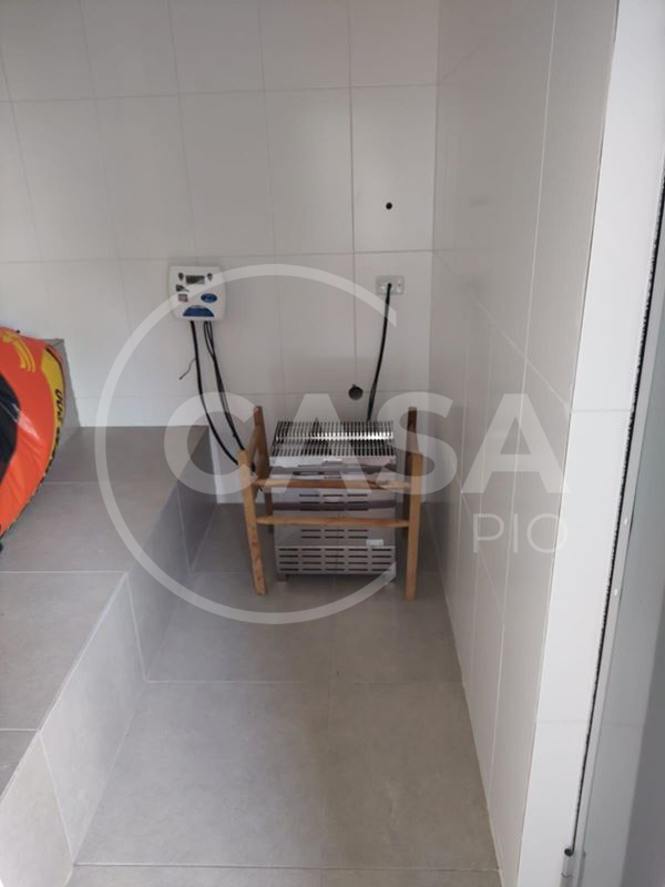 Casa em condomínio em Peruibe