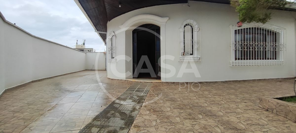 Casa de Esquina à Venda no Jardim Imperador – Peruíbe | 650 Metros da Praia