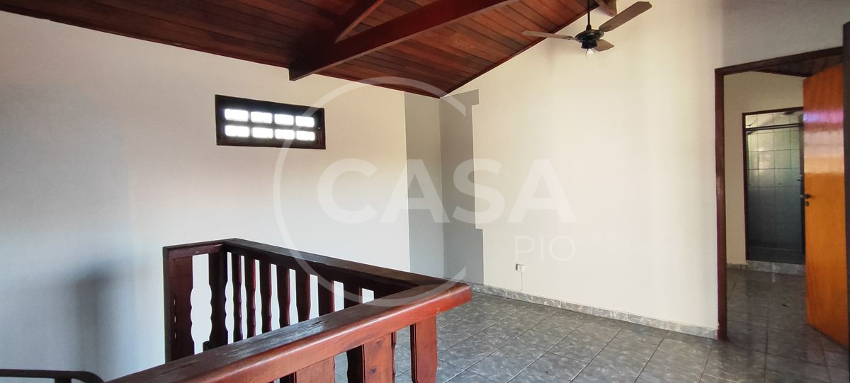 Casa a 600 m da praia em Peruibe