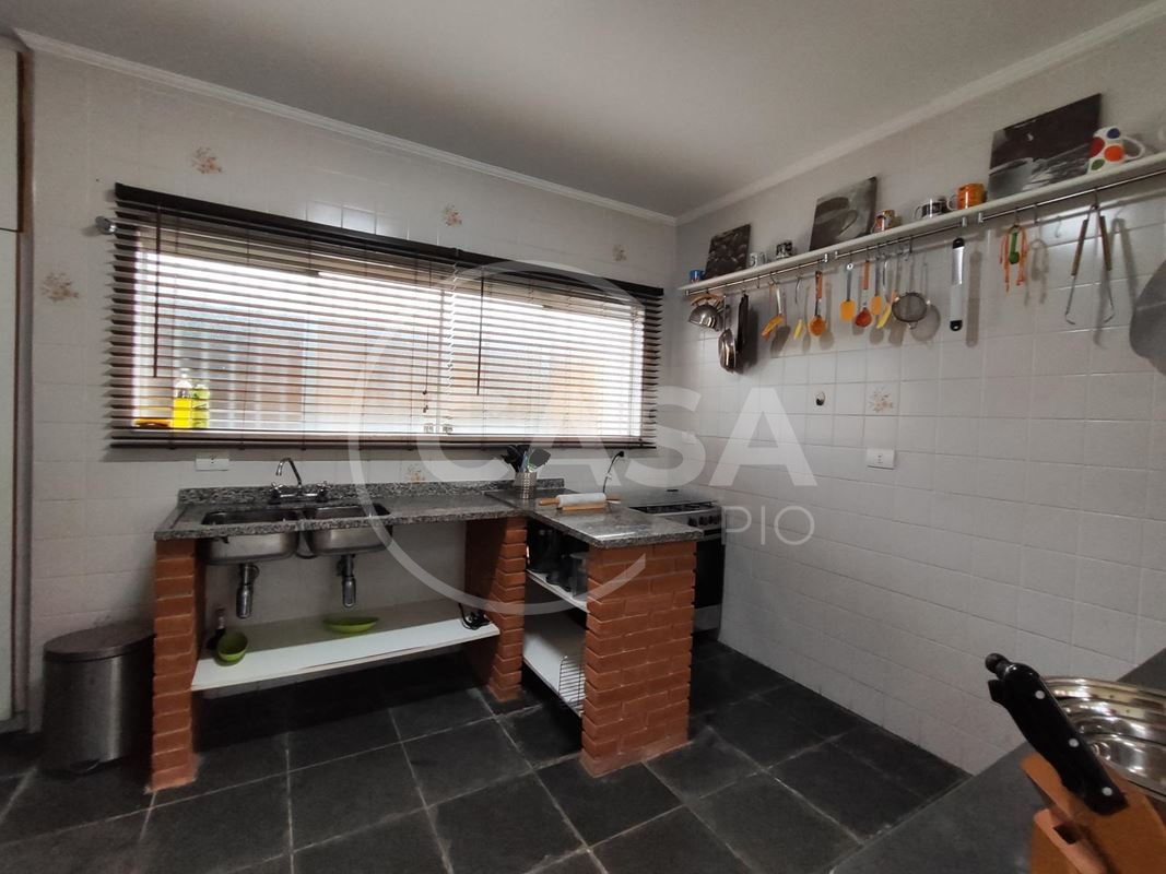Casa com piscina em Peruíbe