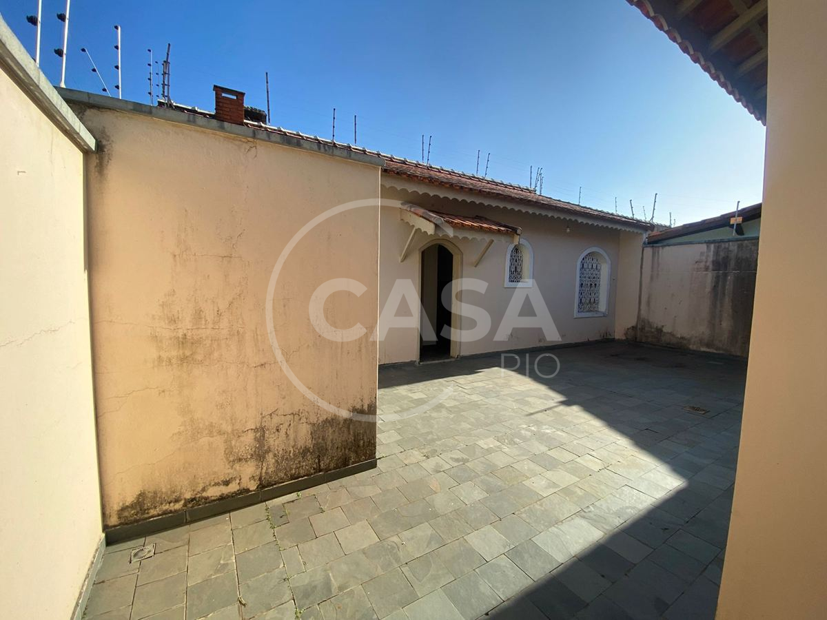 Casa a 300 m da praia em Peruibe