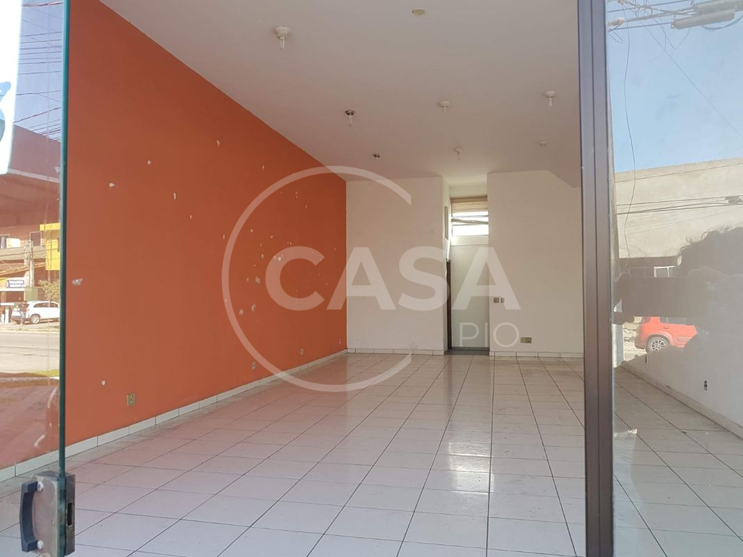 Salão Comercial á Venda em Peruibe