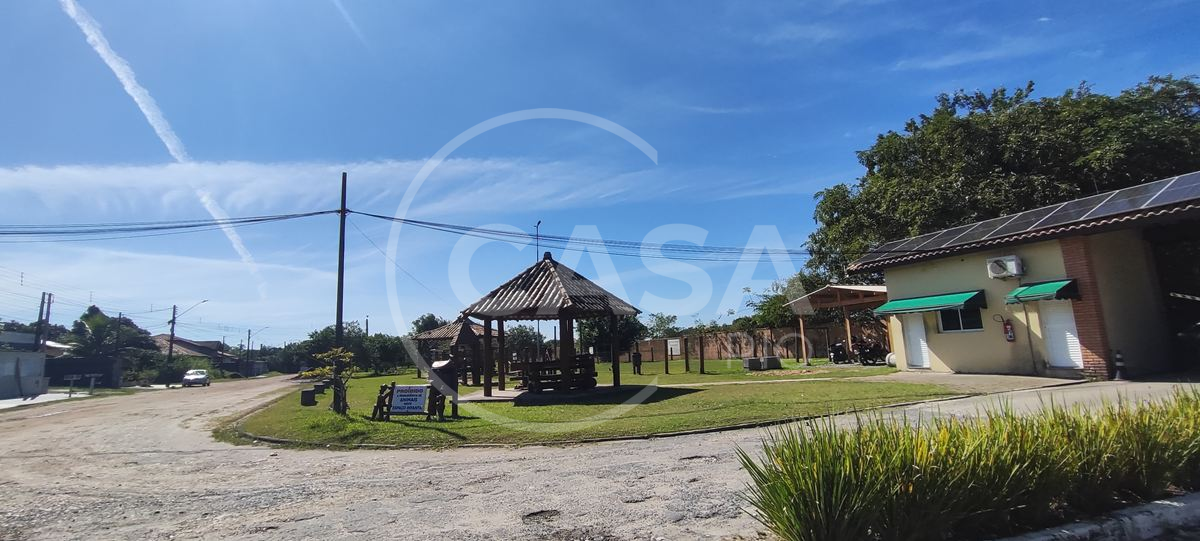 Sobrado à venda em condomínio