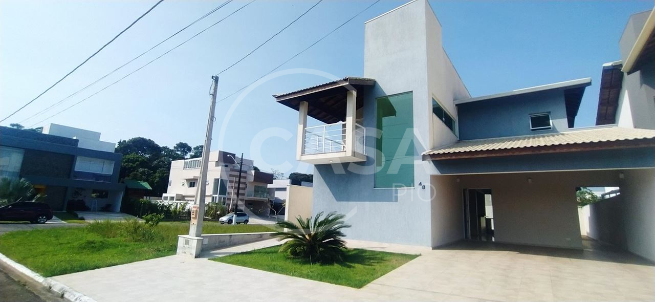 Sobrado em condomínio fechado