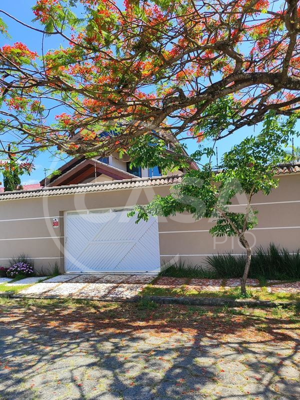 Sobrado Triplex á Venda