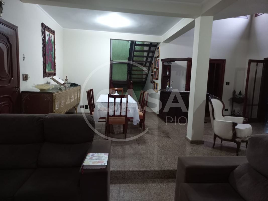 Casa em condomínio fechado