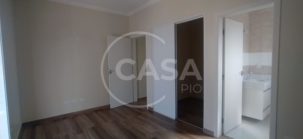 Sobrado em condomínio fechado