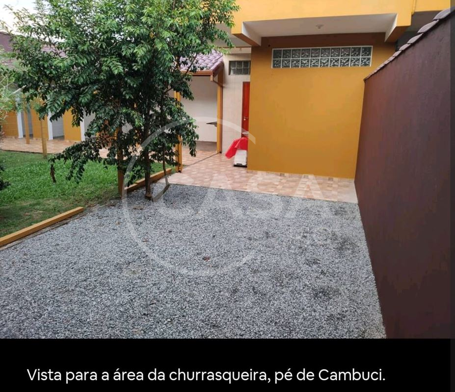 Casa em condomínio em Peruibe