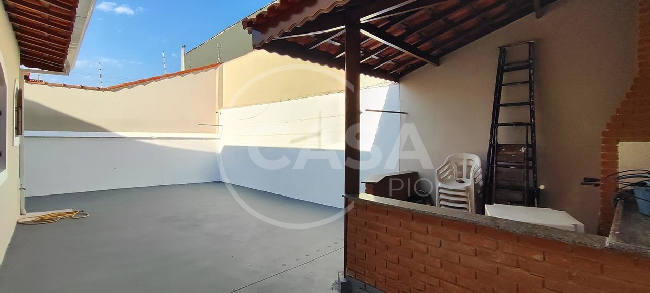 Casa a 500 m da praia em Peruibe