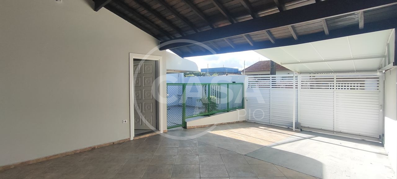 Casa disponível para locação definitiva