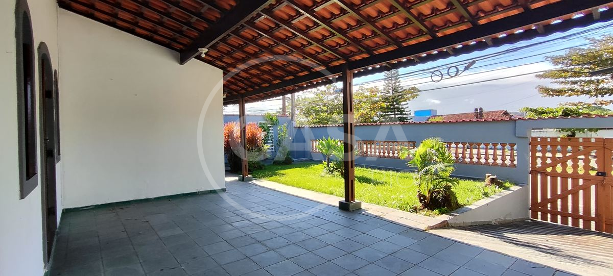 Casa a 600 m da praia em Peruibe