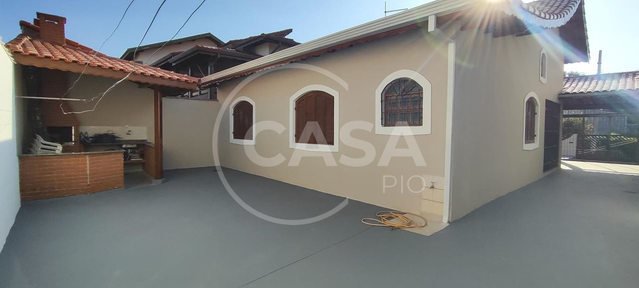 Casa a 500 m da praia em Peruibe