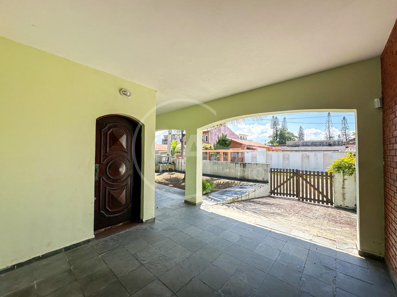 Casa a apenas 150 m da praia em Peruibe