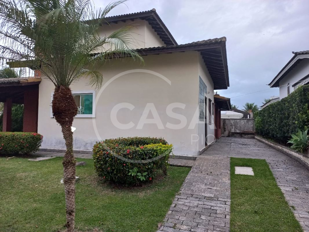 Casa em condomínio fechado