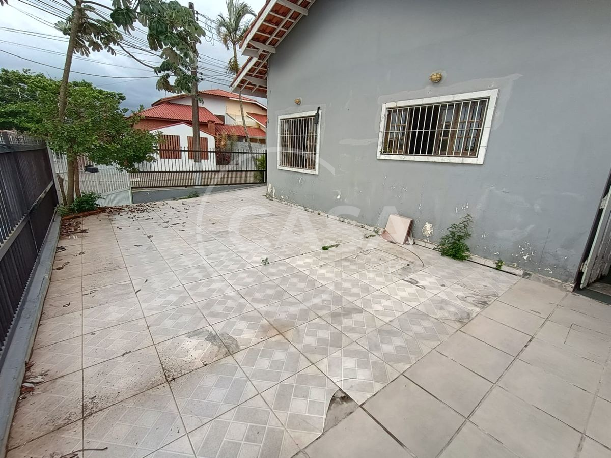 Casa disponível para locação definitiva em Peruibe