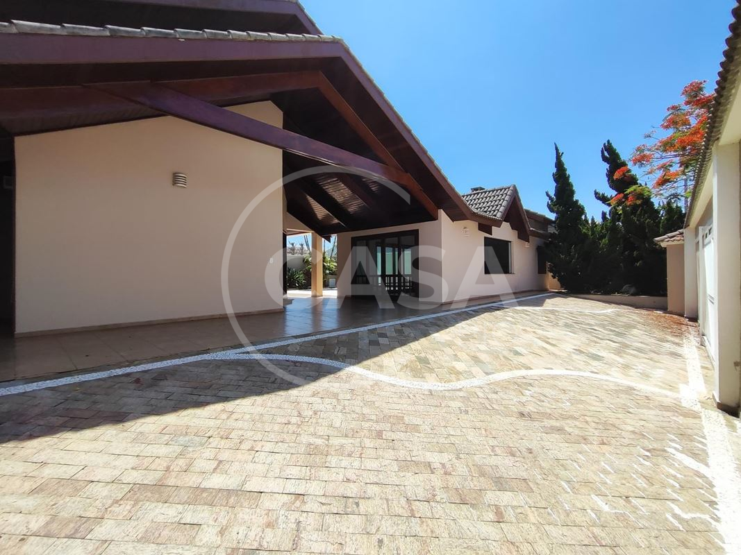 Sobrado Triplex á Venda