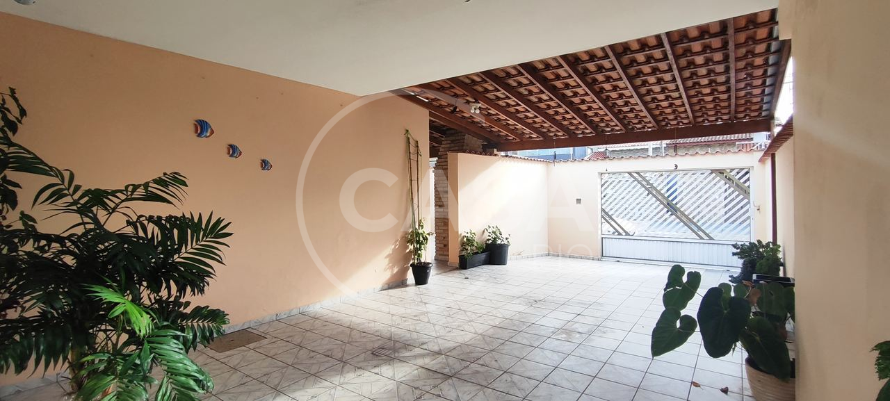 Casa á Venda em Peruibe