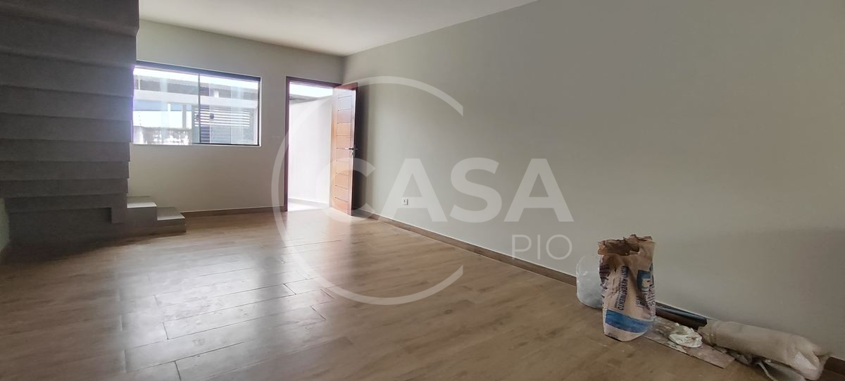 Casa nova com piscina para locação definitiva em Peruibe