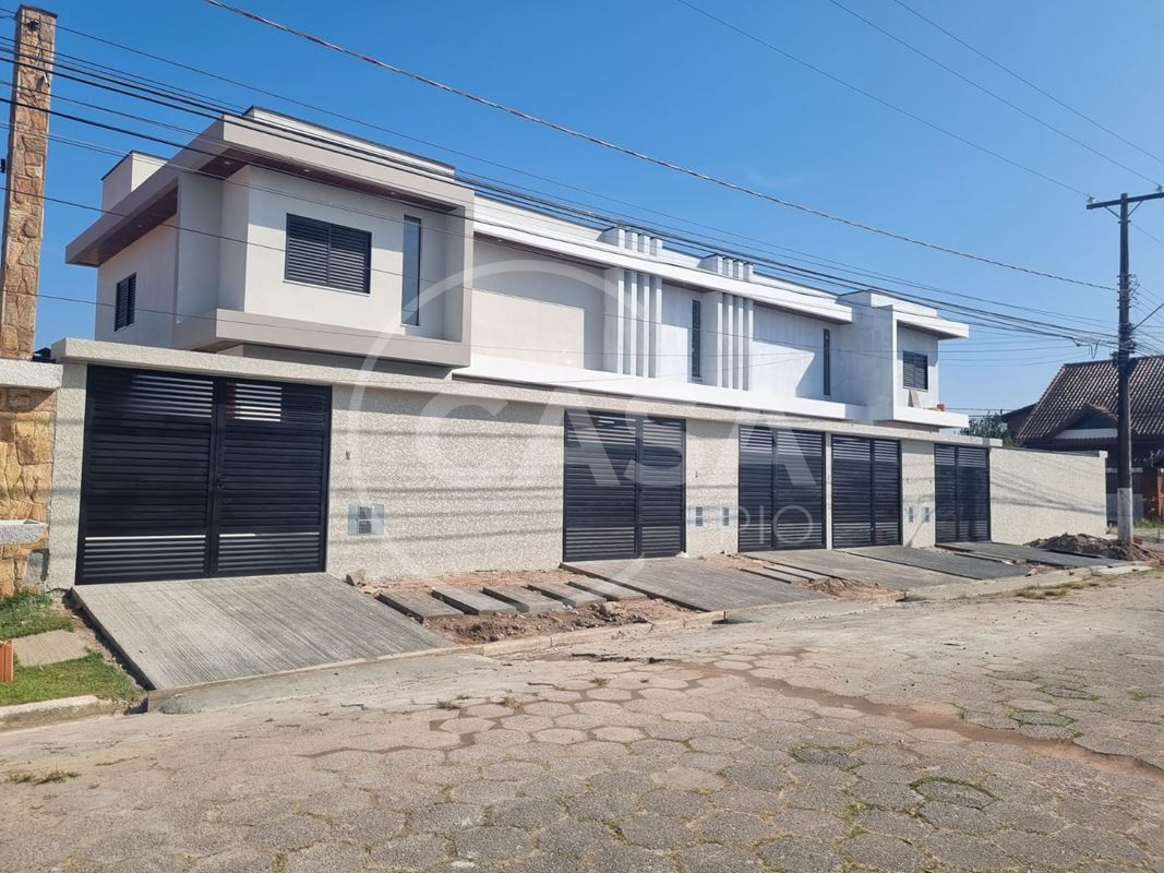 Casa nova á Venda em Peruibe