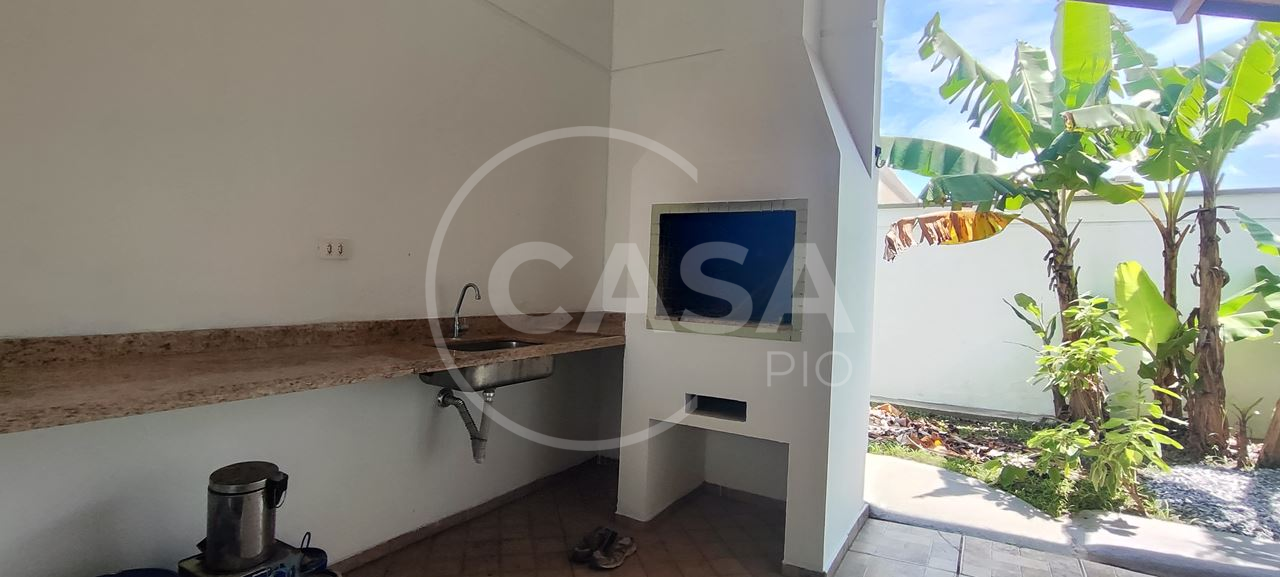 Casa a 400 m da praia em Peruibe