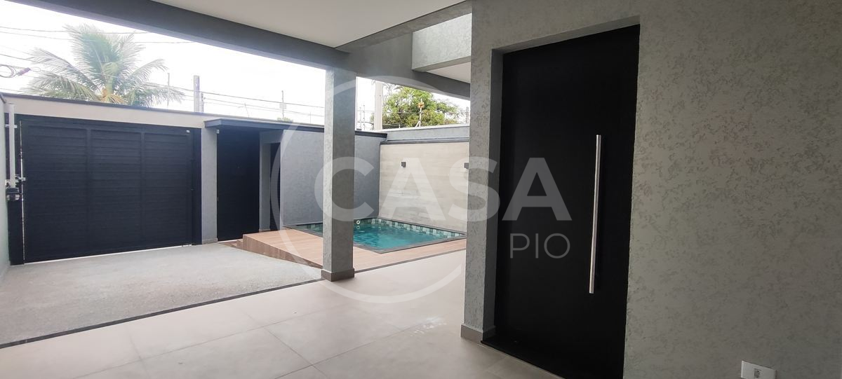 Sobrado novo à venda em Peruibe