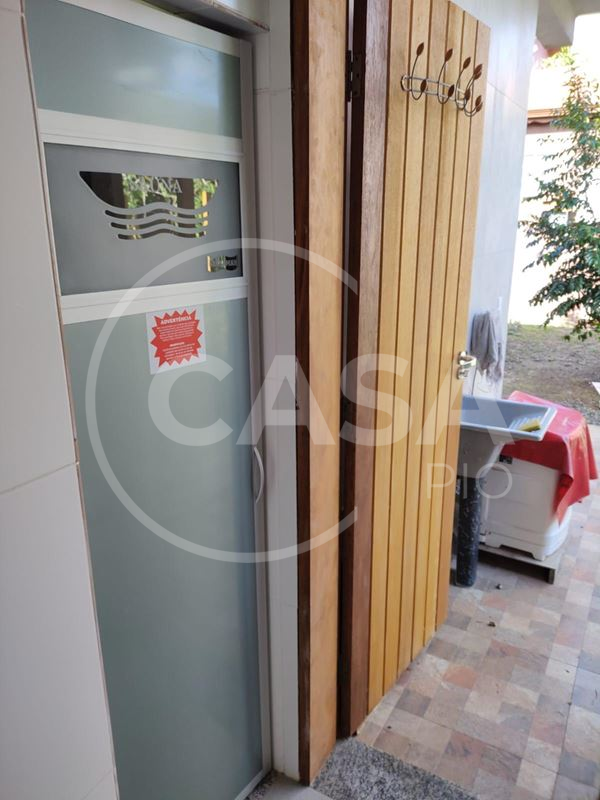 Casa em condomínio em Peruibe