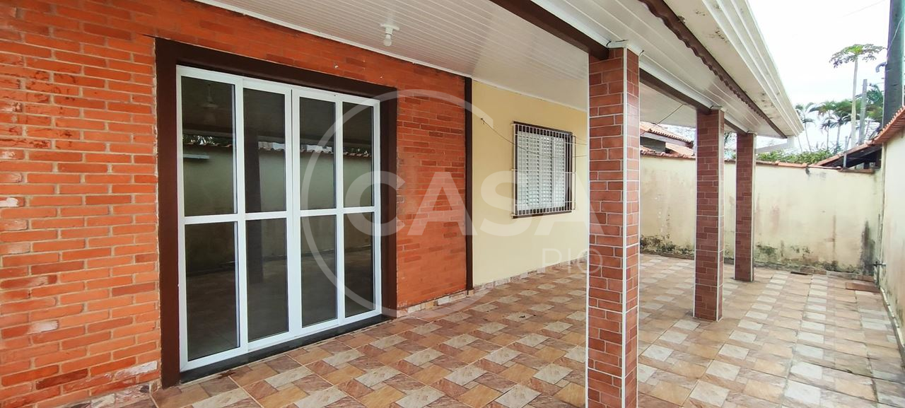 Casa á Venda no centro de Peruíbe