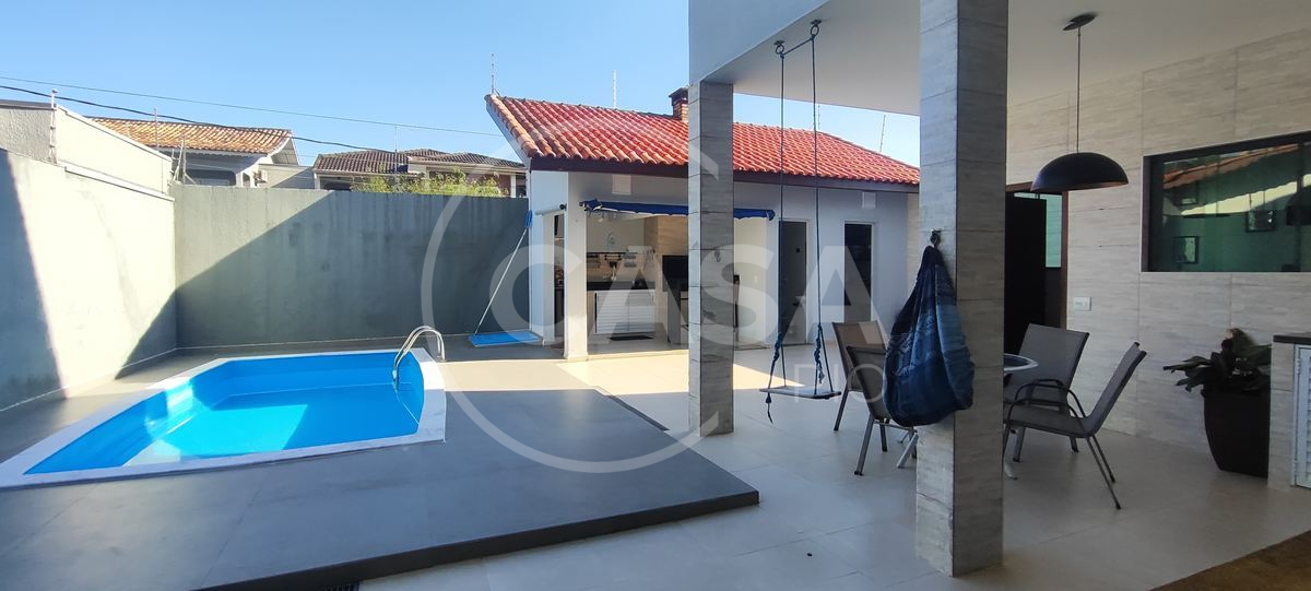 Sobrado com piscina
