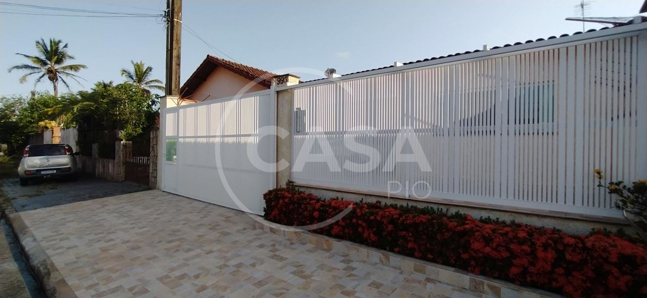 Casa á Venda em Peruibe