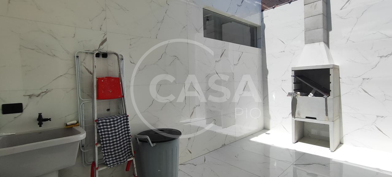Apartamento sobreloja em Peruibe