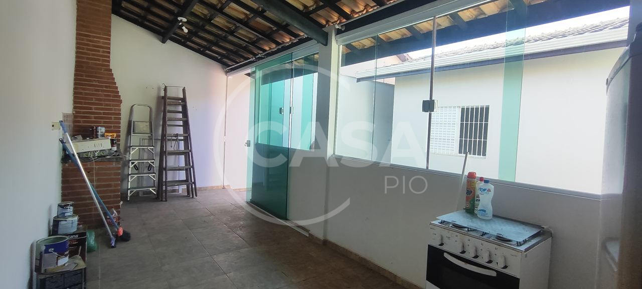 Casa disponível para locação definitiva