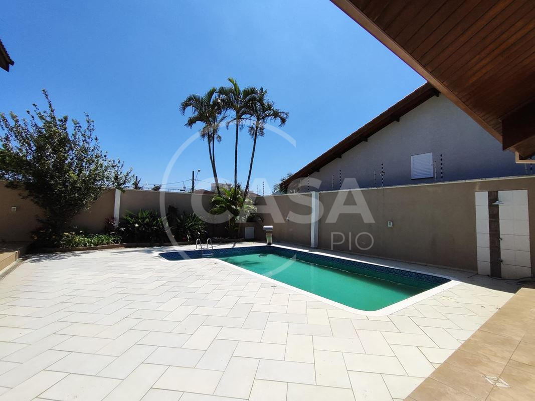 Sobrado Triplex á Venda